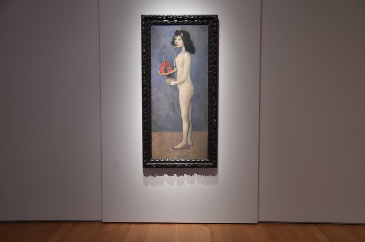 'Fillette a la corbeille fleurie' by Pablo Picasso during a Christie's preview in 2018.&nbsp;