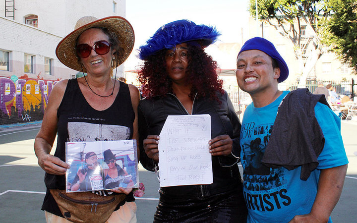 Henri&euml;tte Brouwers, left, with artists Houston The Nu-Bluez Olgist and&nbsp;Anthony&nbsp;&ldquo;Tone Tone&rdquo; Taylor.