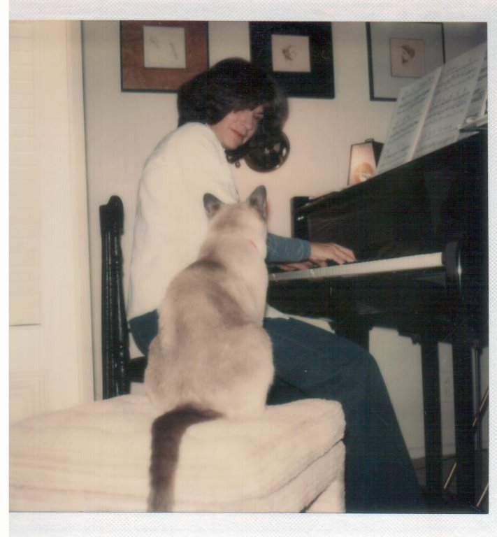 Margo Guryan and her cat.&nbsp;