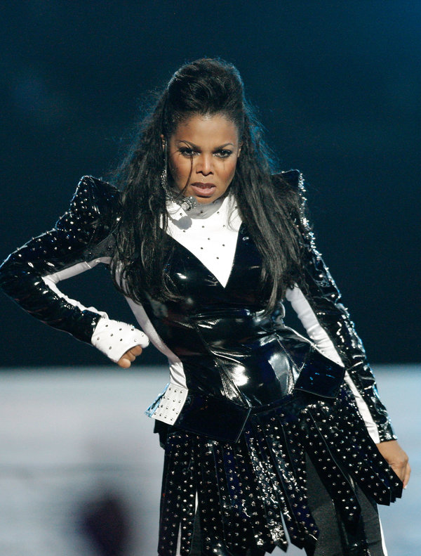 Performing&nbsp;during the MTV Video Music Awards in New York City.