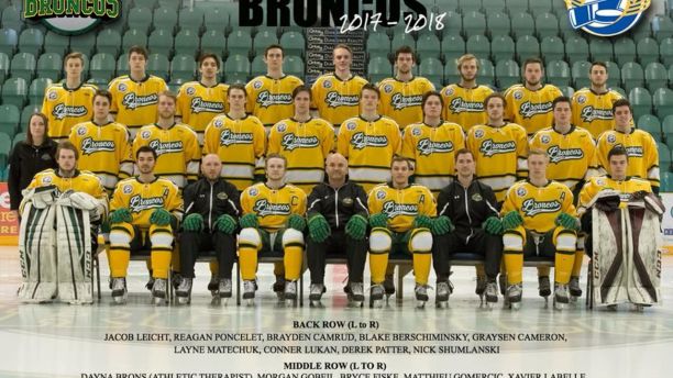The 2017-2018 Humboldt Broncos Saskatchewan Junior Hockey League team is pictured in this undated handout photo.  Amanda Brochu/Handout via REUTERS  ATTENTION EDITORS - THIS IMAGE WAS PROVIDED BY A THIRD PARTY. - RC13F38556C0