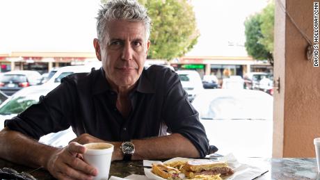 Bourdain to Cooper: &#39;I&#39;m not a dream date for a vegetarian&#39;