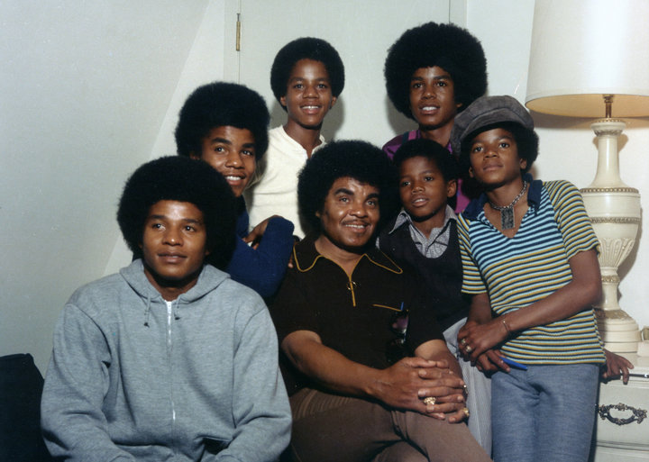 Clockwise from bottom left: Jackie, Tito, Marlon, Jermaine, Michael, Randy and Joe Jackson pictured&nbsp;soon after landing a
