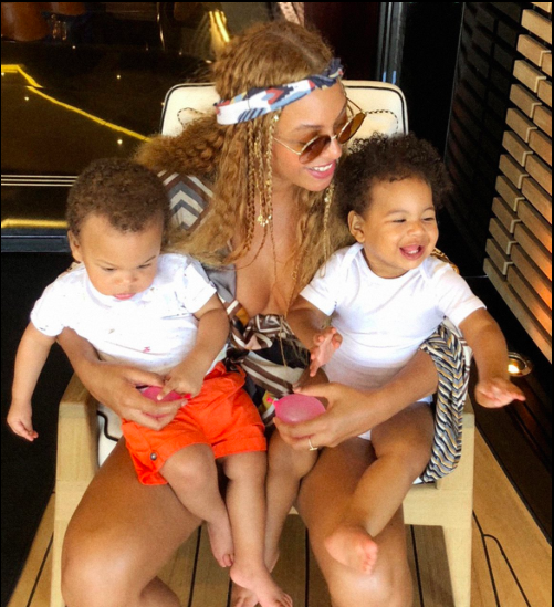 Beyonc&eacute; with her twins, Sir and Rumi.&nbsp;