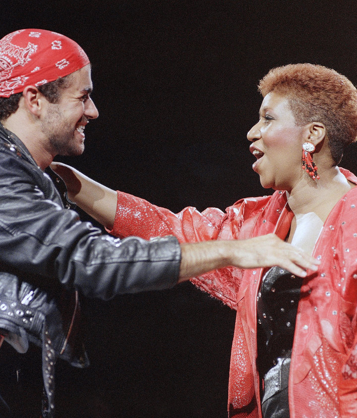 Franklin, who won a Grammy with singer George Michael in 1987, joins the singer onstage in 1988.