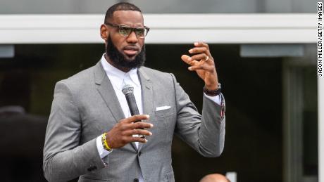 What LeBron James gets exactly right about Donald Trump and race 