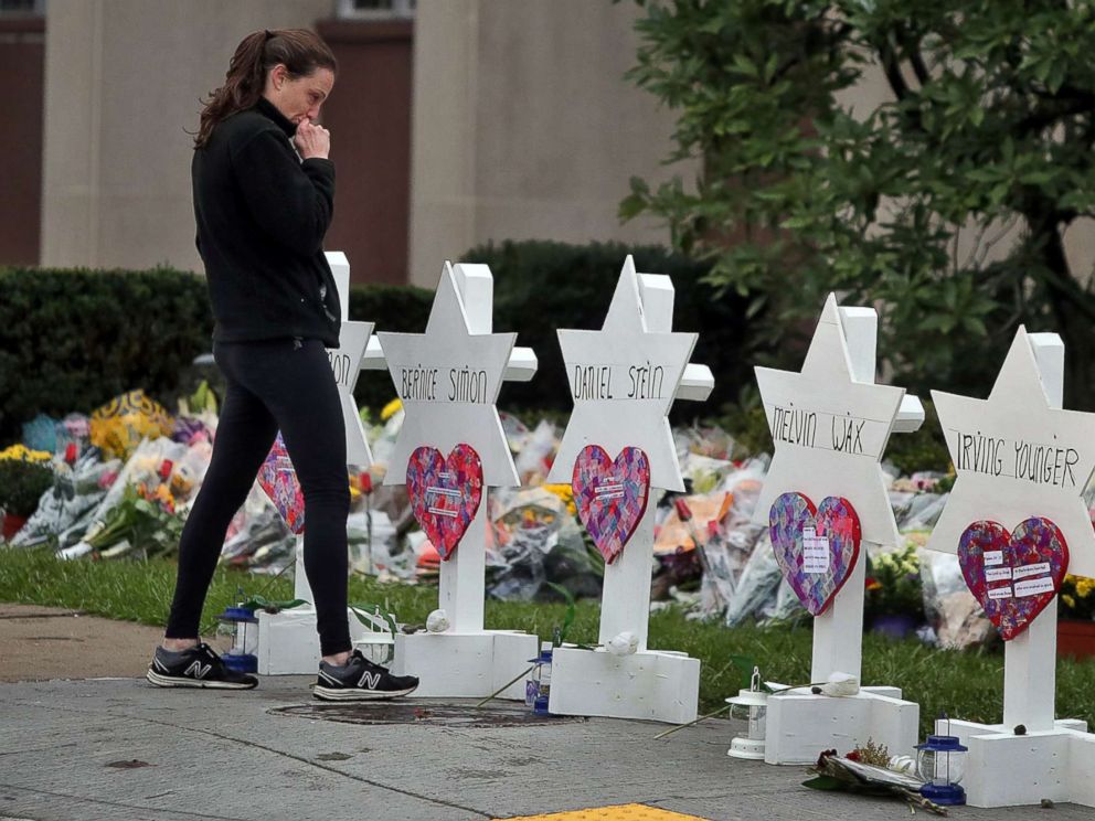 PHOTO: A woman reacts at a makeshift memorial outside the Tree of Life synagogue following Saturdays shooting at the synagogue in Pittsburgh, Oct. 29, 2018.