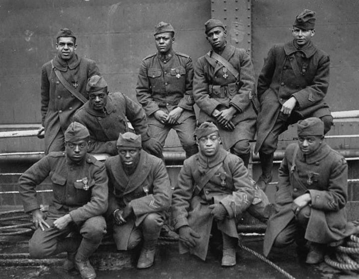 A group of soldiers pose from the 93rd Division’s 369th Infantry Regiment, which was nicknamed the ‘Harlem Hellfighters.’ <a 