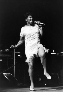 Aretha Franklin, Iconic performance, ebony