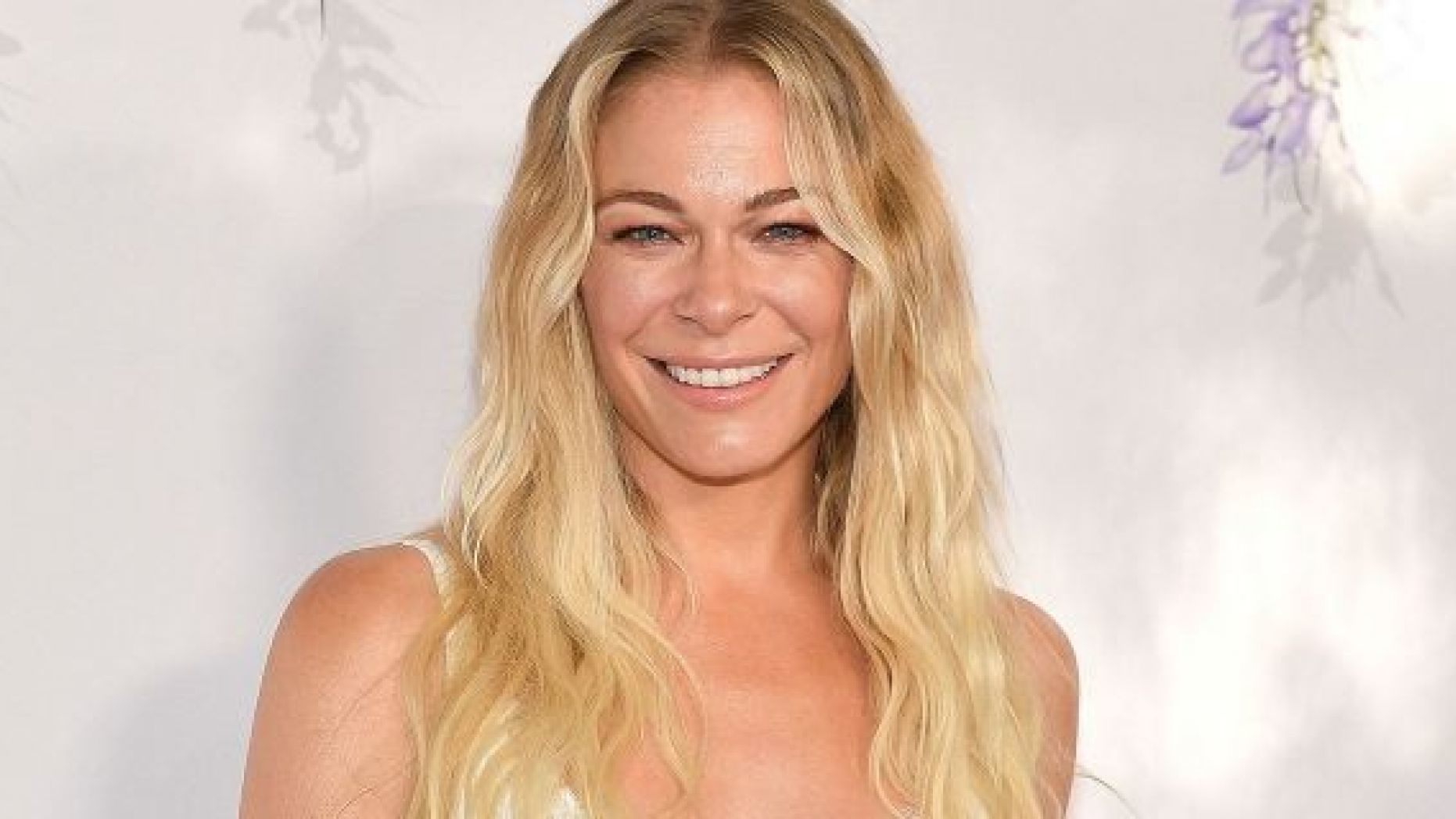 LeAnn Rimes spoke to Fox News about her new Hallmark movie “It’s Christmas, Eve" and blending families with husband Eddie Cibrian in real life.