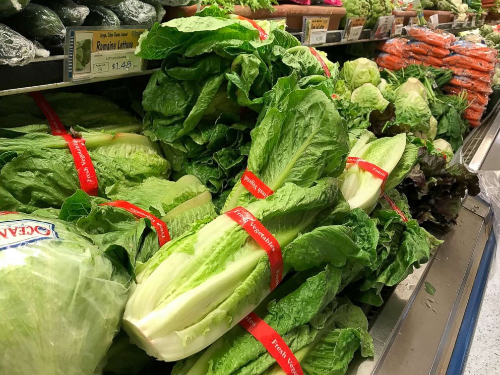 PHOTO: Romaine lettuce is displayed at a grocery store on May 2, 2018 in San Anselmo, Calif.