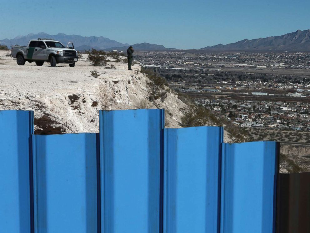 PHOTO: An agent from the border patrol observes near the Mexico-US border fence on the Mexican side separating the towns of Anapra, Mexico and Sunland Park, N.M., Jan. 25, 2017.