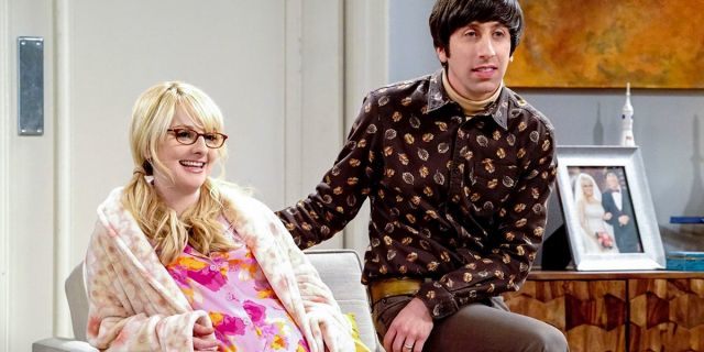 Pictured: Bernadette (Melissa Rauch) and Howard Wolowitz (Simon Helberg).