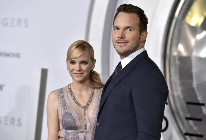 Anna Faris and Chris Pratt arrive at the premiere of "Passengers" in 2017.&nbsp;