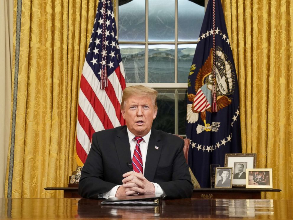 PHOTO: President Donald Trump deliver a televised address to the nation from his desk in the Oval Office about immigration and the southern U.S. border at the White House in Washington, Jan. 8, 2019.