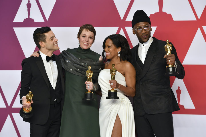 Oscar winners in the actor and actress categories pose on Sunday night.