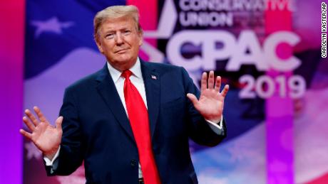 Trump rips into Mueller probe at CPAC during lengthy speech
