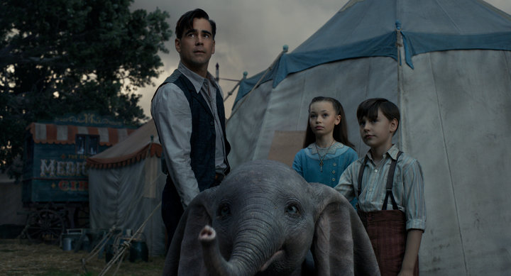 Colin Farrell, Nico Parker and Finley Hobbins in "Dumbo."
