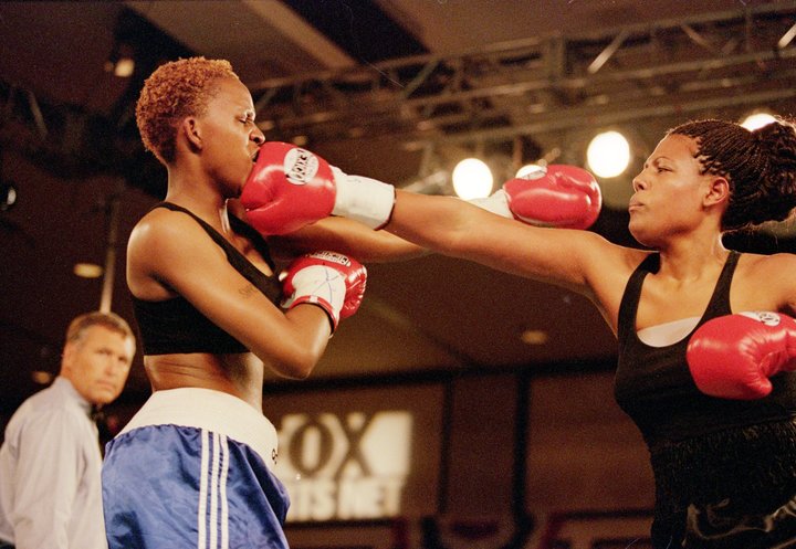 Freeda Foreman connected with a right hand to the mouth of LaQuanda Landers in her professional fight debut.