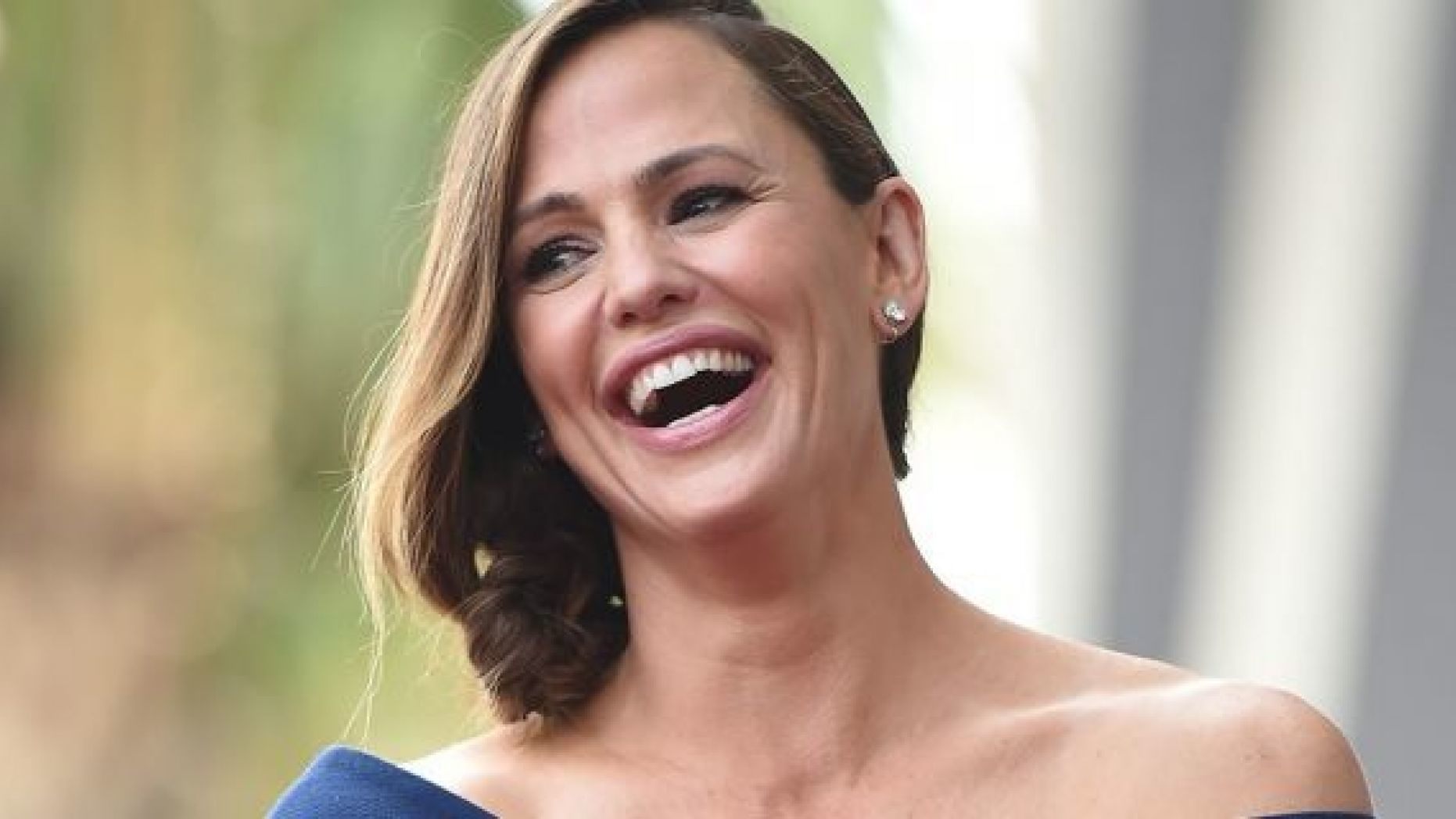 Actress Jennifer Garner took to Instagram to share a photo of herself dressed in a marching band uniform and playing the saxophone.