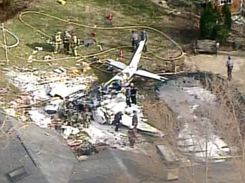 PHOTO: The pilot of a plane that crashed into a Madeira, Ohio home was killed, March 12, 2019.