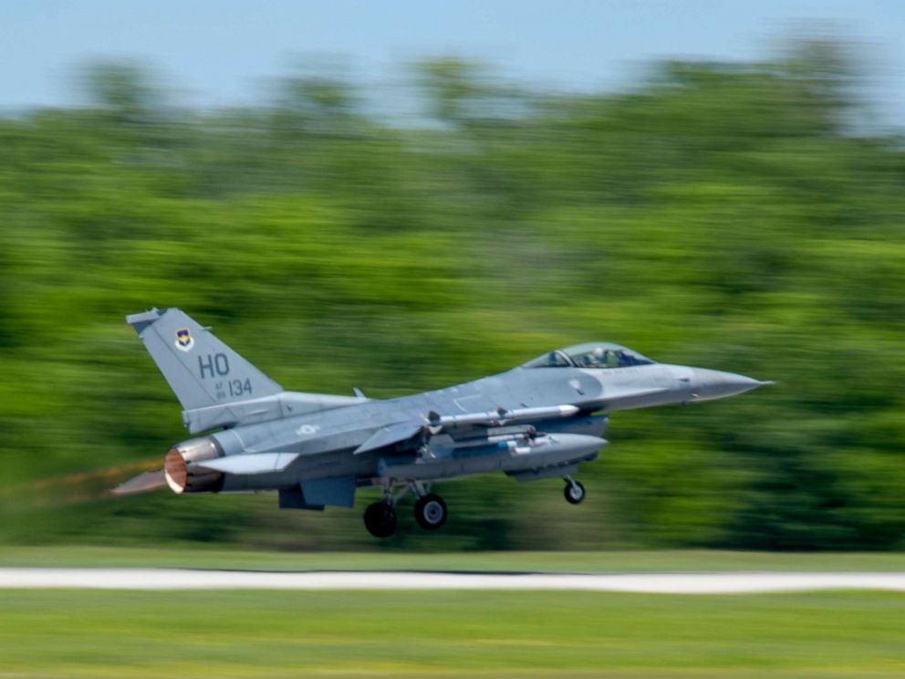 PHOTO: An F-16 Fighting Falcon from Hollomans 8th Fighter Squadron, takes off down the runway, April 10, 2019, on Naval Air Station Joint Reserve Base in New Orleans, La.