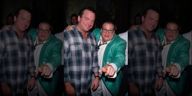 (L-R) Actor/comedians Tom Arnold and Chris Farley.