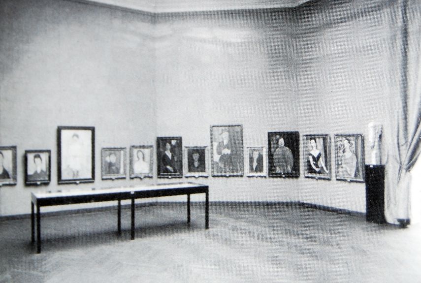 Hall of the Venice Biennale in 1930 dedicated to Amedeo Modigliani
