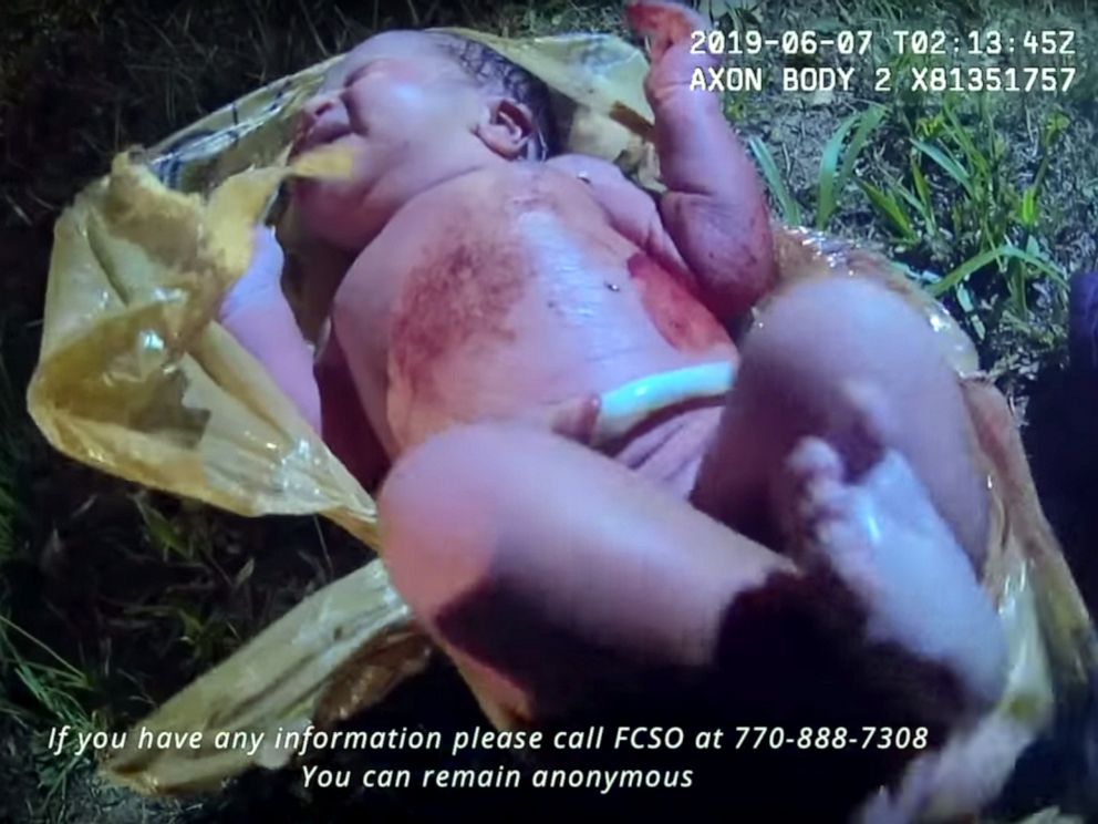 PHOTO: Body camera video captured the moment an abandoned newborn girl was found alive inside a plastic grocery bag in Georgia.