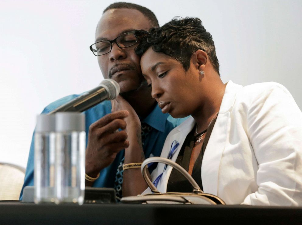 PHOTO: In this Tuesday, Aug. 14, 2018 photo, Raymond Pryer comforts Dikeisha Whitlock-Pryer while they talk to the media in Houston, about their 3-year-old son, Raymond Pryer Jr., who died after he was left in a bus for hours.