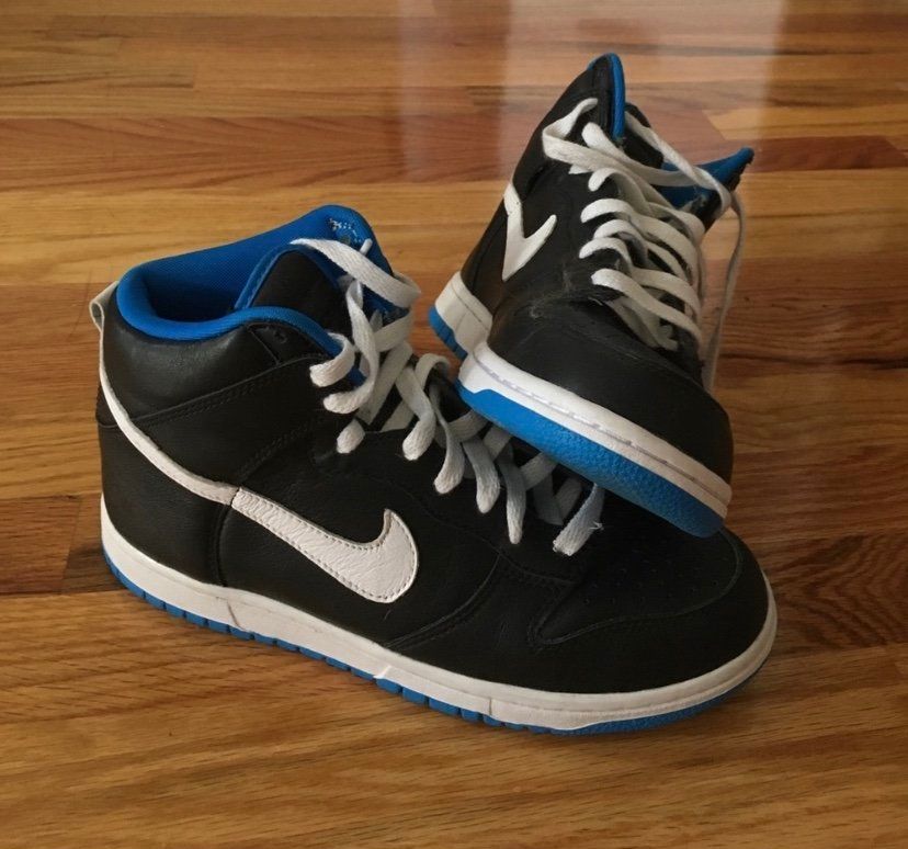 The Mic-branded Nikes employees received in 2015.&nbsp;
