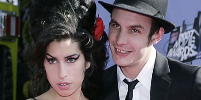 Amy Winehouse and Blake Civil-Fielder were 2008's worst tragi-couple, with Winehouse spinning out of control on drugs, crying that she would die while Blake was in jail, as Blake admitted to introducing her to crack cocaine.