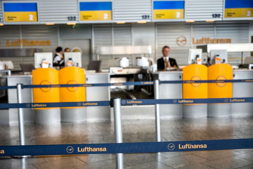 PHOTO: Check in area in Terminal 1 at Frankfurt International Airport, April 02, 2014.