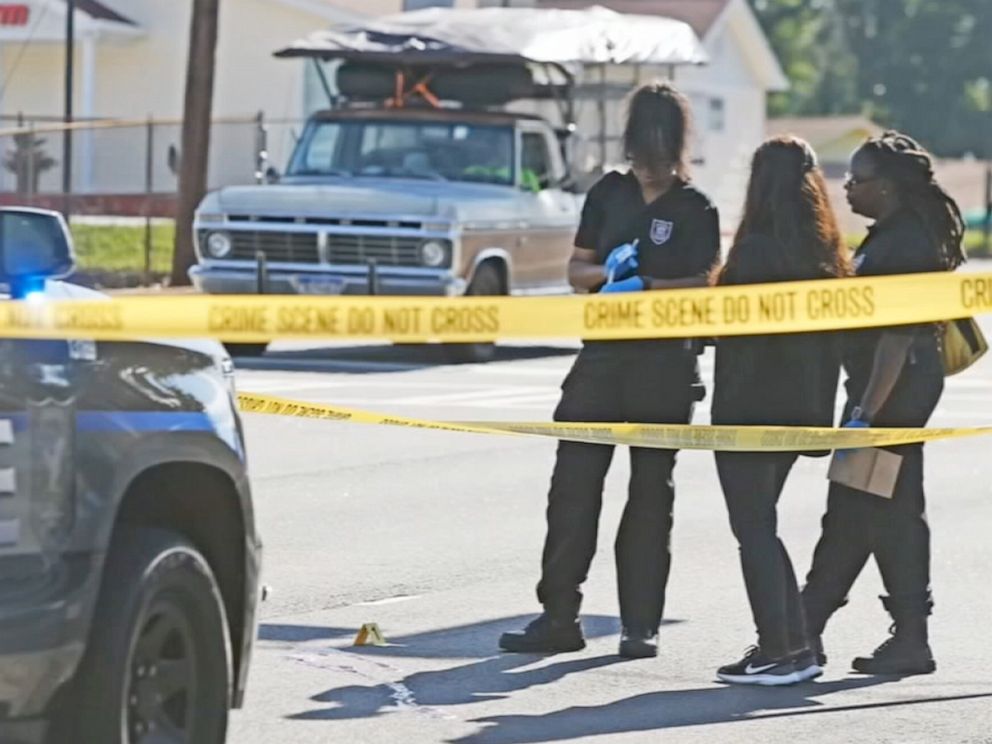 PHOTO: A pregnant woman was with her toddler when someone shot and killed her outside an apartment complex in Athens, Ga., July 22, 2019.