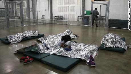 Record numbers of migrant children are in US custody, hoping they won&#39;t be forgotten