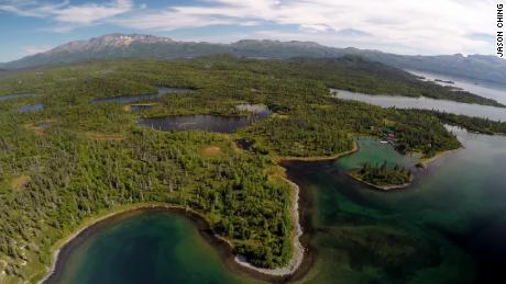  A controversial mining project in Bristol Bay, Alaska, that was all but killed by the Obama administration is now moving forward under President Trump&#39;s EPA. 