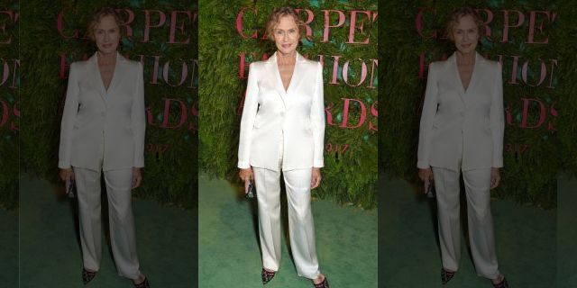 Lauren Hutton attends the Green Carpet Fashion Awards