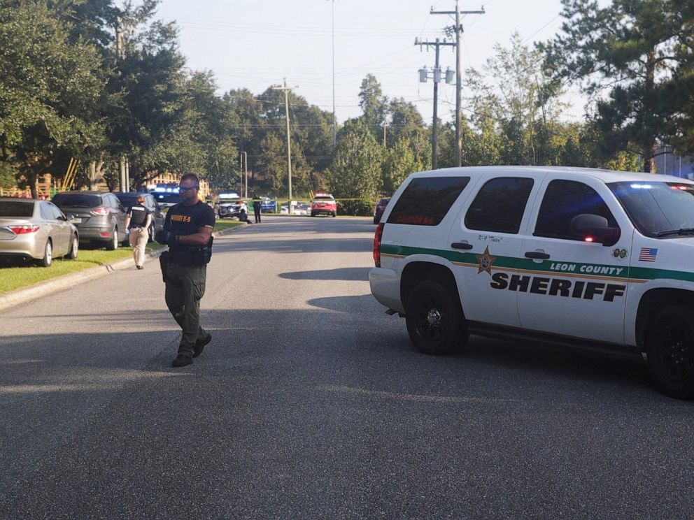 PHOTO: Members of the sheriffs department secure the scene of a multiple stabbing in Tallahassee, Fla., Sept. 11, 2019.