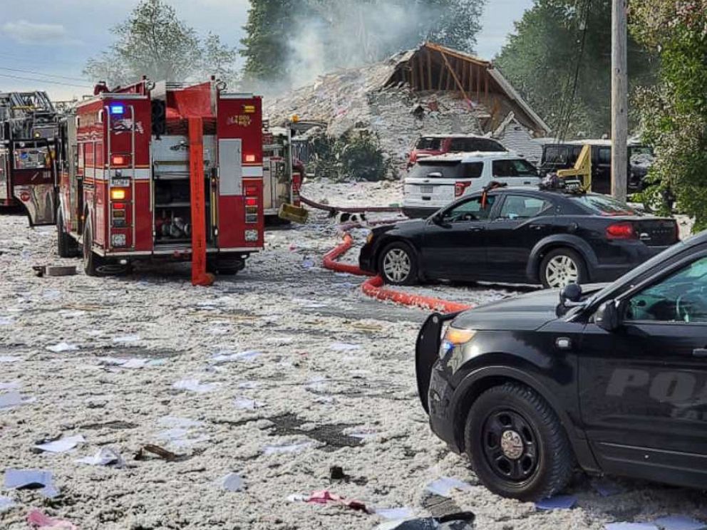 PHOTO: First responders at the scene of an explosion in Farmington, Maine, Sept. 16, 2019. 