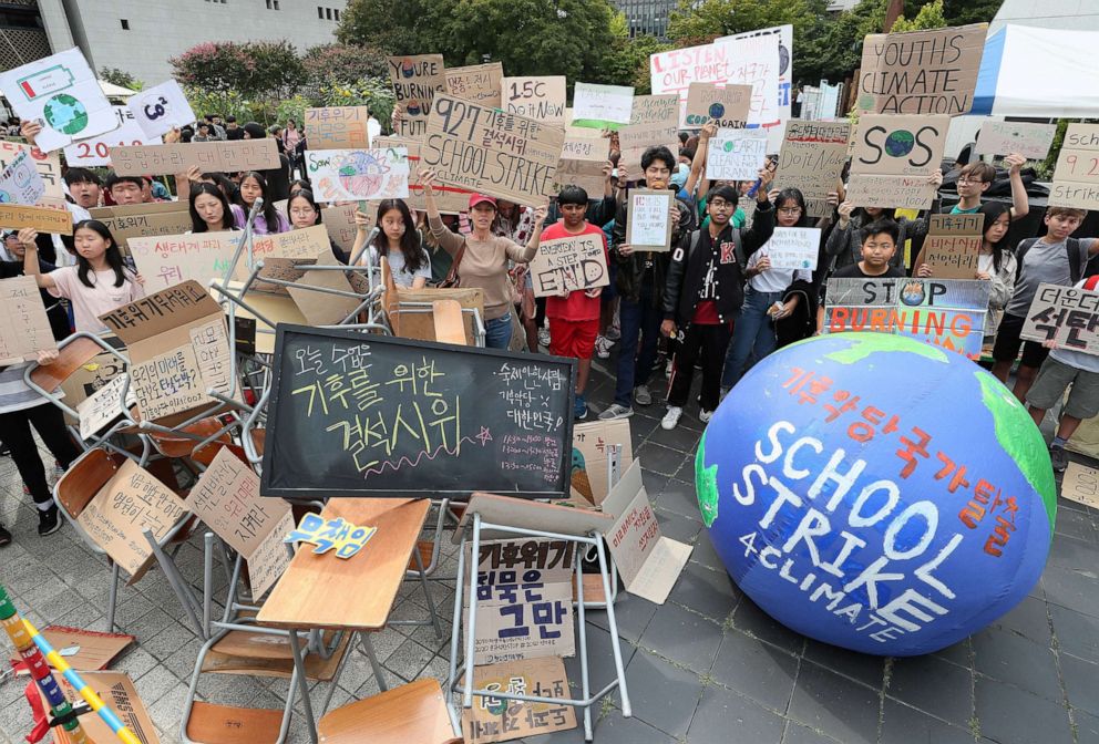 PHOTO: South Korean students attend a rally to demand action on climate change in Seoul, South Korea, September 27, 2019.