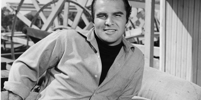 Promotional portrait of American actor Burt Reynolds on the set of the television series, "Riverboat," circa 1960. (Photo by NBC Television/Getty Images)