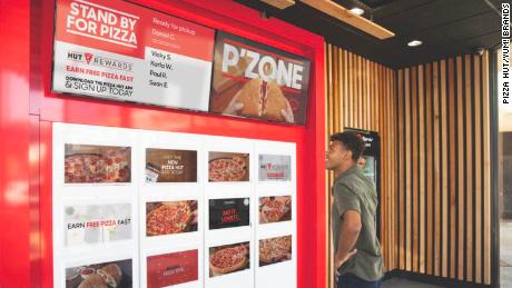 Pizza Hut is working on &quot;cubbies&quot; that make it easier for customers to pick up food they ordered.
