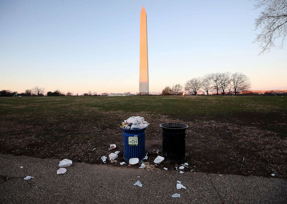 PHOTO: Trash builds up along the National Mall as trash collectors are off work during a partial shutdown of the federal government, on Dec. 23, 2018, in Washington.