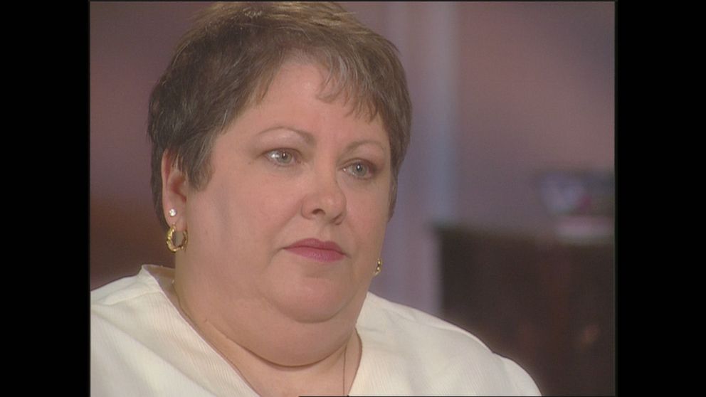 PHOTO: Lisa Stasi’s aunt Karen Moore told ABC News in a 2000 interview that remembered Stasi had “a fight with Carl” around Christmas 1984, and “Carl had hit her and she didn’t know what to do or where to go. So I took her to the Hope House.”
