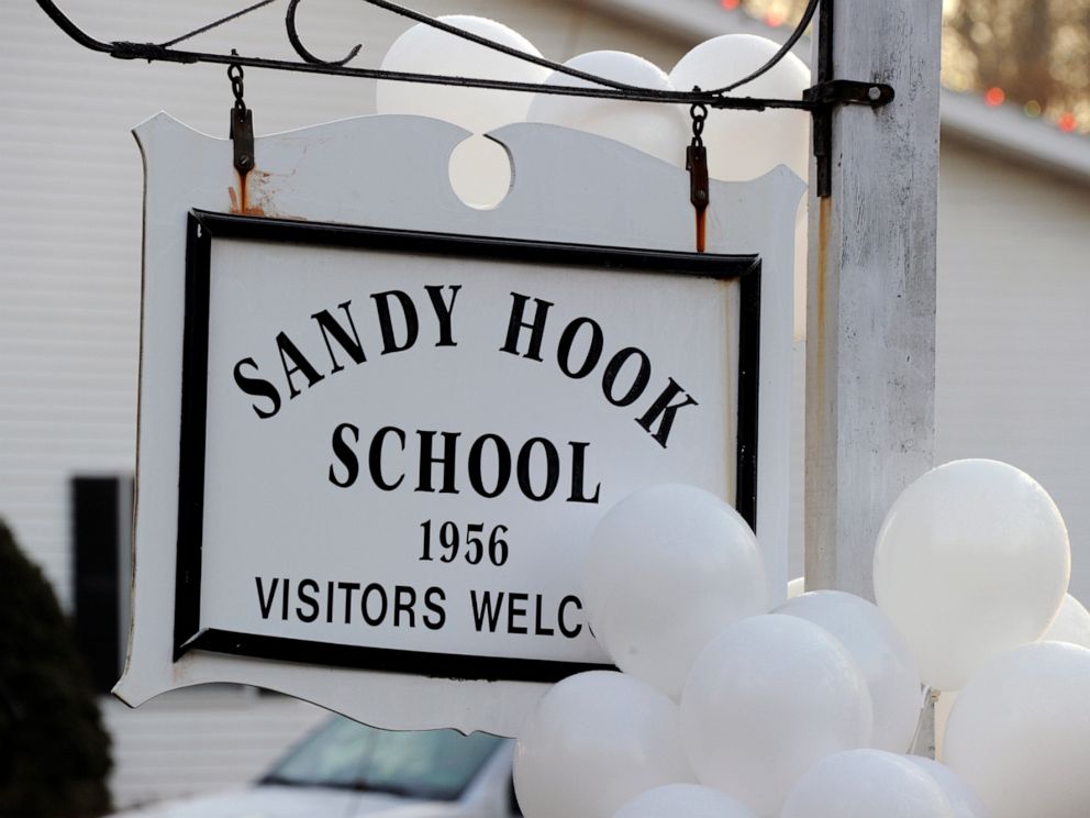 PHOTO: Sandy Hook elementary school in Newtown, Conn., Dec. 15, 2012.