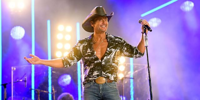 Tim McGraw performs on stage during day 3 of the 2019 CMA Music Festival on June 08, 2019 in Nashville, Tennessee.