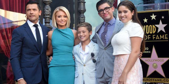 Mark Consuelos, Kelly Ripa and their children Joaquin, Michael and Lola in 2015. (Photo by Axelle/Bauer-Griffin/FilmMagic)