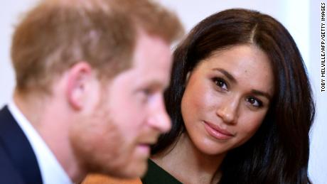 Harry and Meghan to step back from &#39;senior&#39; royal roles, will work to become &#39;financially independent&#39;