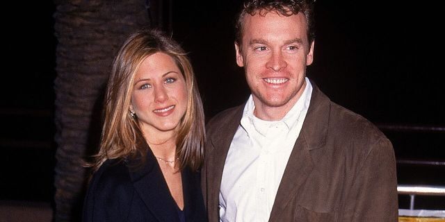 Jennifer Aniston dated actor Tate Donovan, but they broke up during his time filming on 'Friends.'