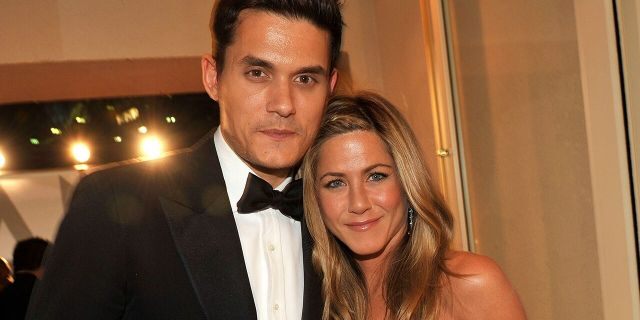 Jennifer Aniston was romantically linked to John Mayer for a time in 2008.